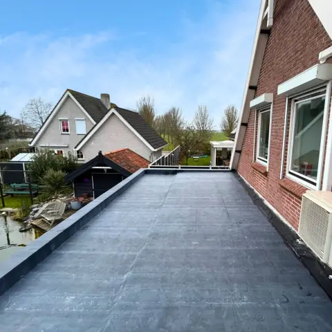 Vervangen EPDM dak door V&V Bouw